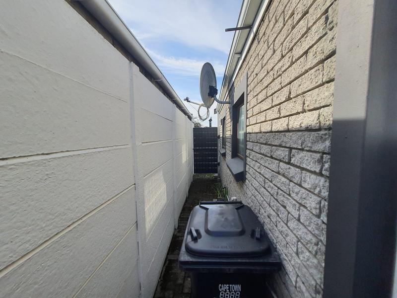 To Let 3 Bedroom Property for Rent in Bonnie Brae Western Cape